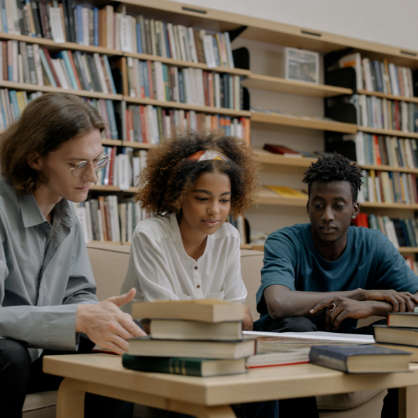 Level 5 Extended Diploma in Business and Management ( 120 Credits )